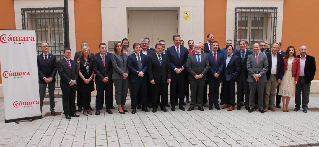 Imagen tras la constitución del pleno de la Cámara de Comercio