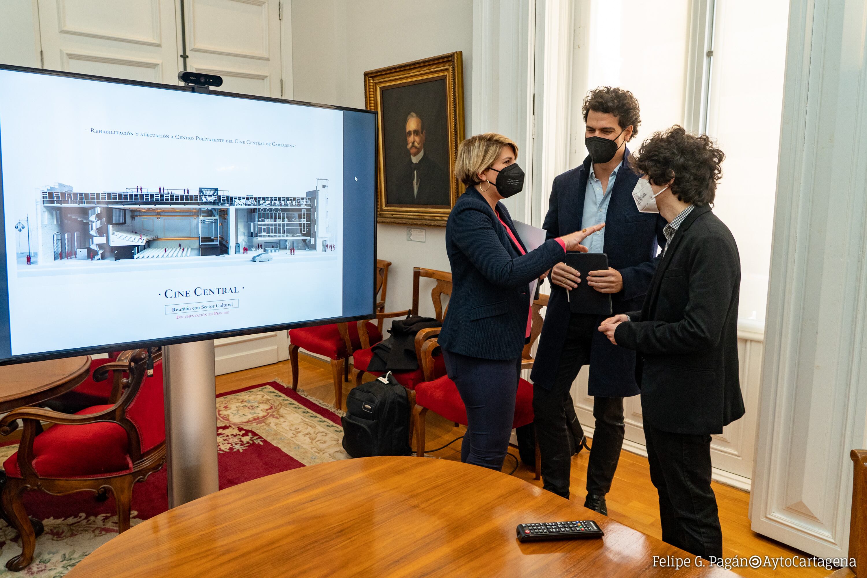 El Ayuntamiento de Cartagena se reúne por primera vez con el arquitecto que remodelará el Cine Central