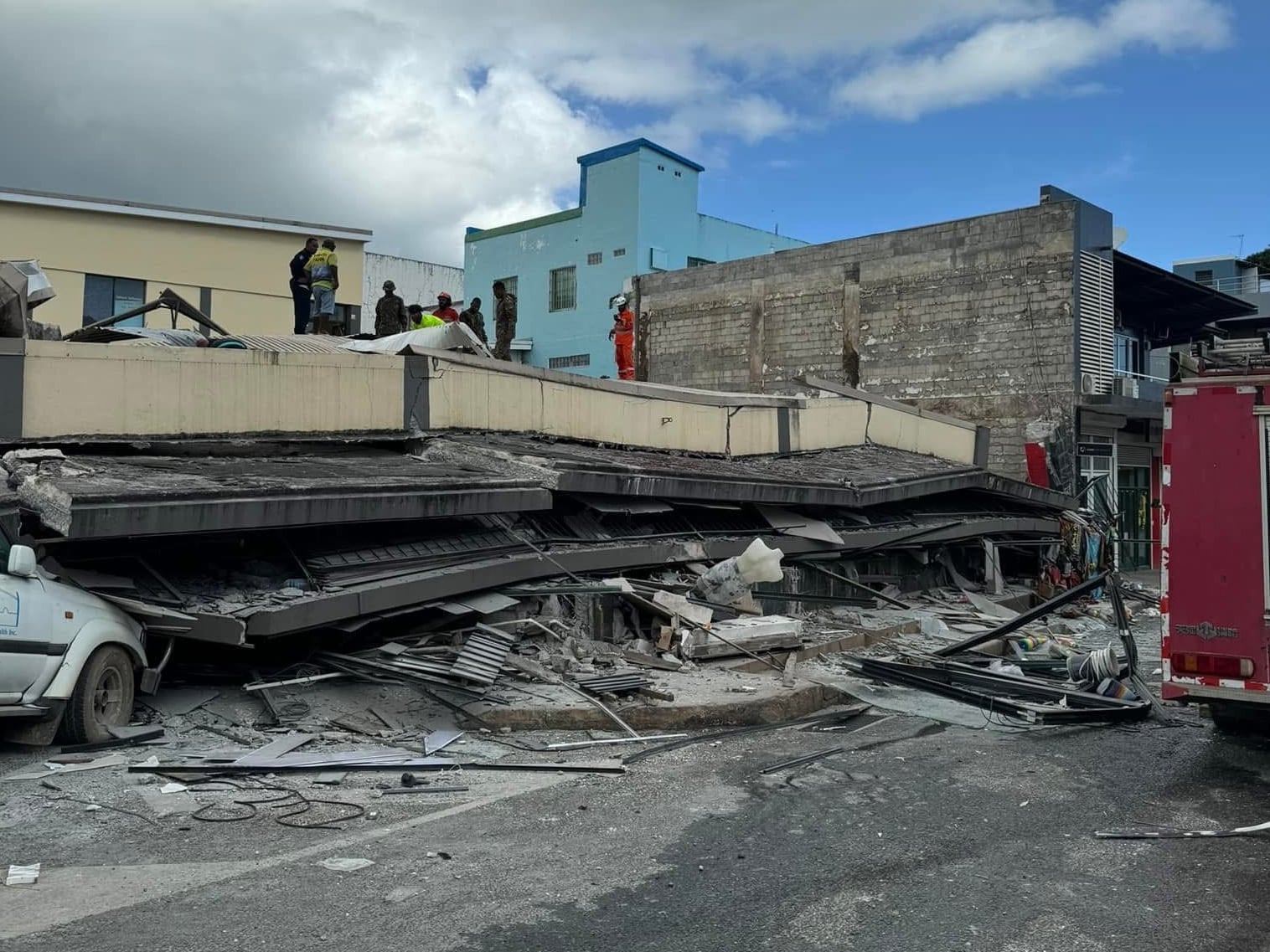 Un terremoto de magnitud 7,3 ha sacudido las aguas del archipiélago de Vanuatu, en el Pacífico Sur, causando daños materiales en los edificios de la capital, Port Vila, incluida la embajada de EEUU.