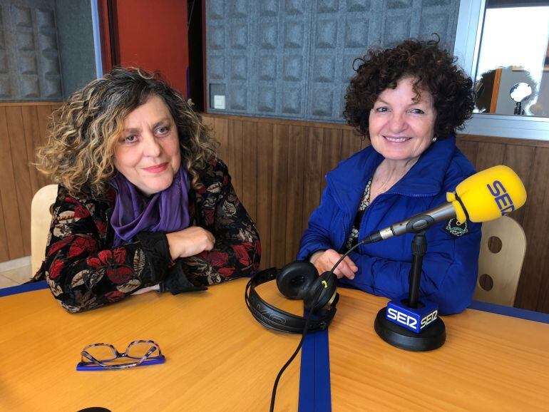 Las portavoces de PROU, en los estudios de Radio Ibiza