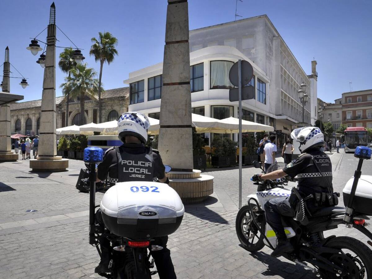La Policía Local incrementa la vigilancia en los bares de ocio nocturno de Jerez