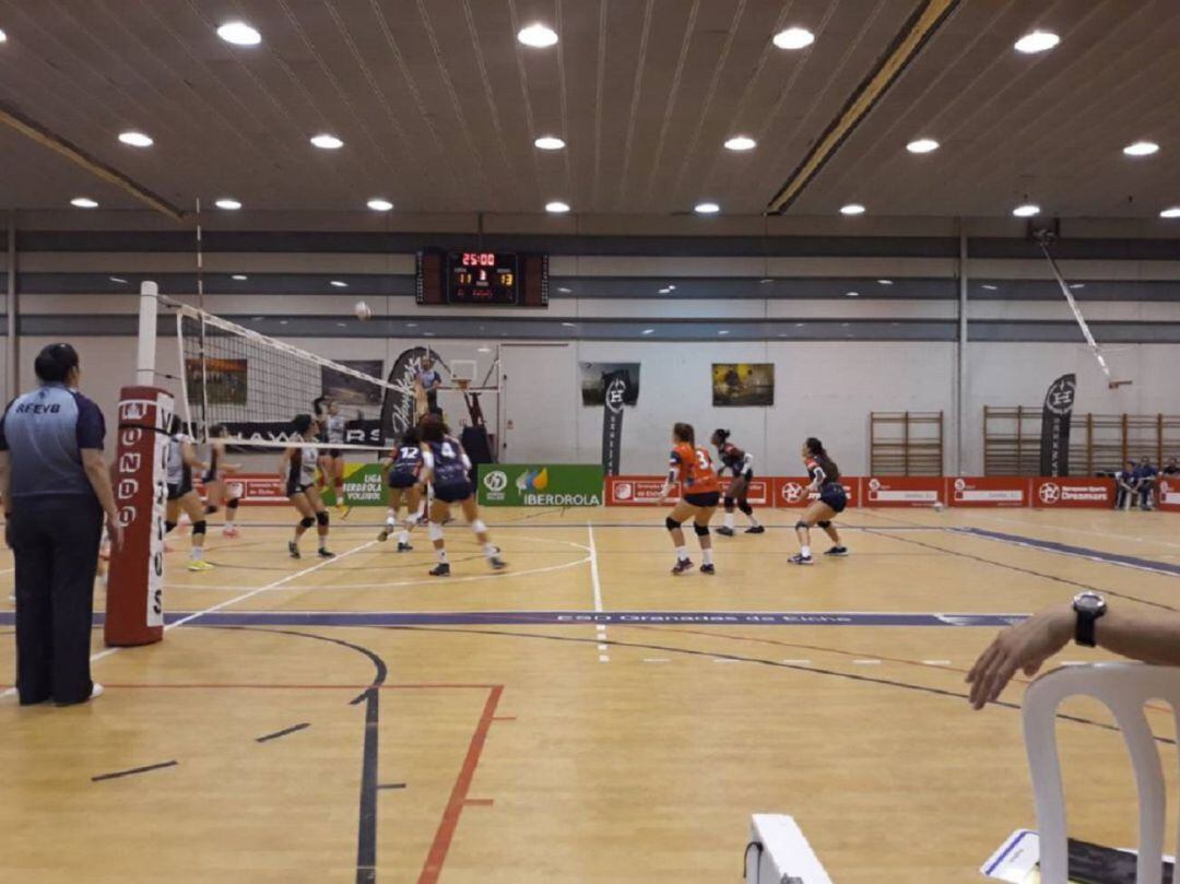 El Club Voleibol Elche se jugará la permanencia en El Toscar