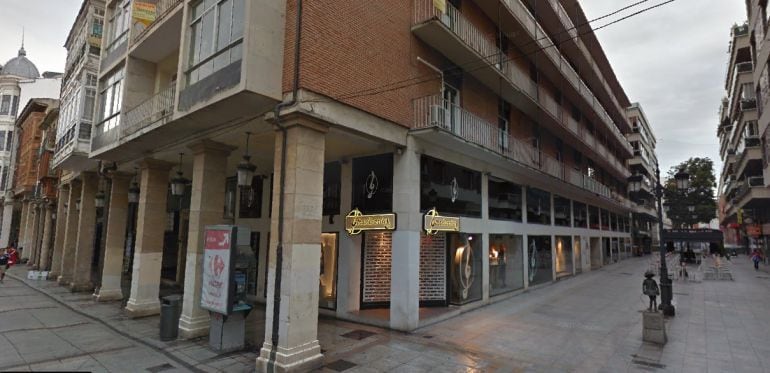 Stradivarius se traslada al local de Cebrián en la calle Mayor