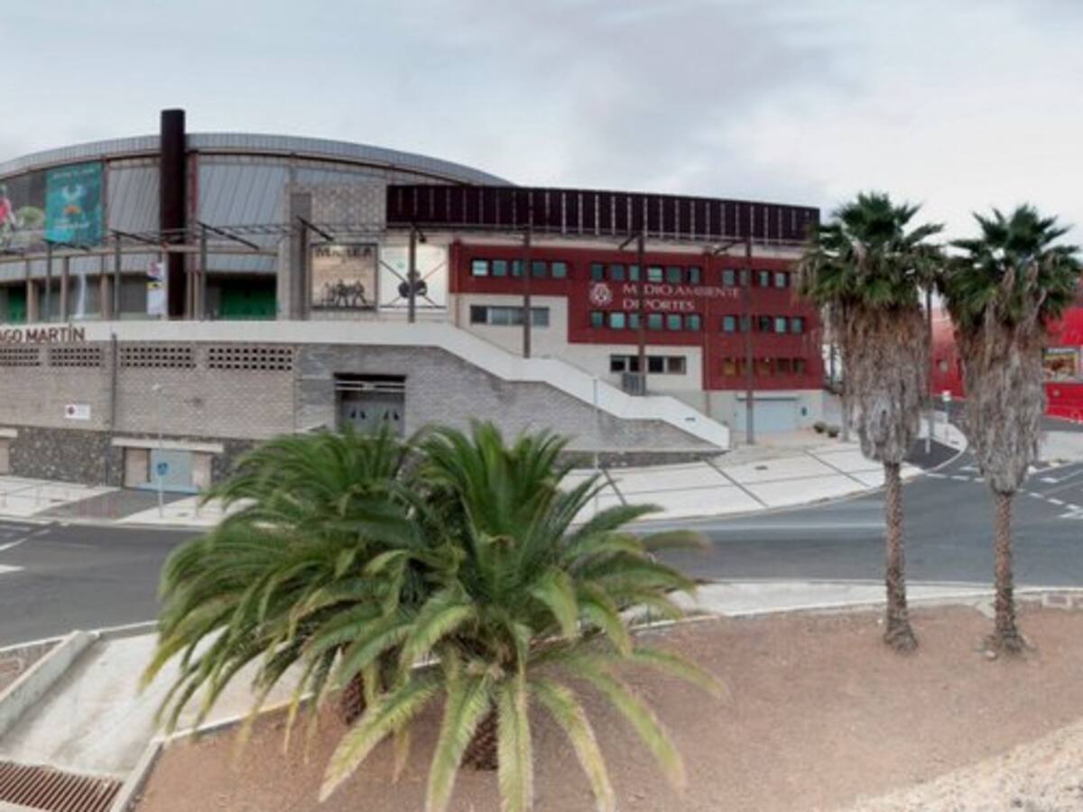 El Cabildo comienza la obra de impermeabilización de la cubierta del Santiago Martín