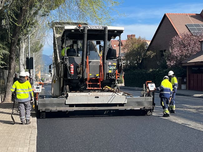 Calle de Playa de la Lanzada junto a Parque Laguna de El Carrizal
