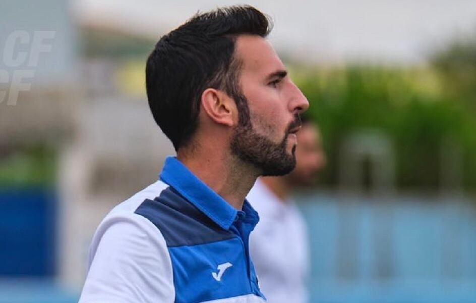 El entrenador de la Arandina, Álex Izquierdo