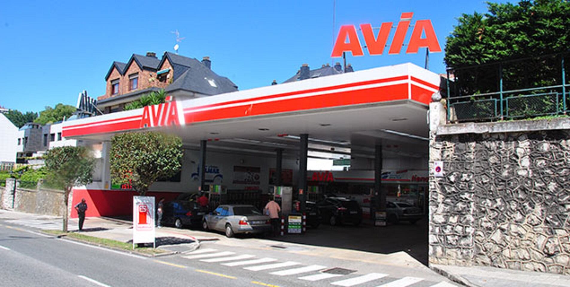 Gasolinera ubicada en la calle Valdecilla de Santander.