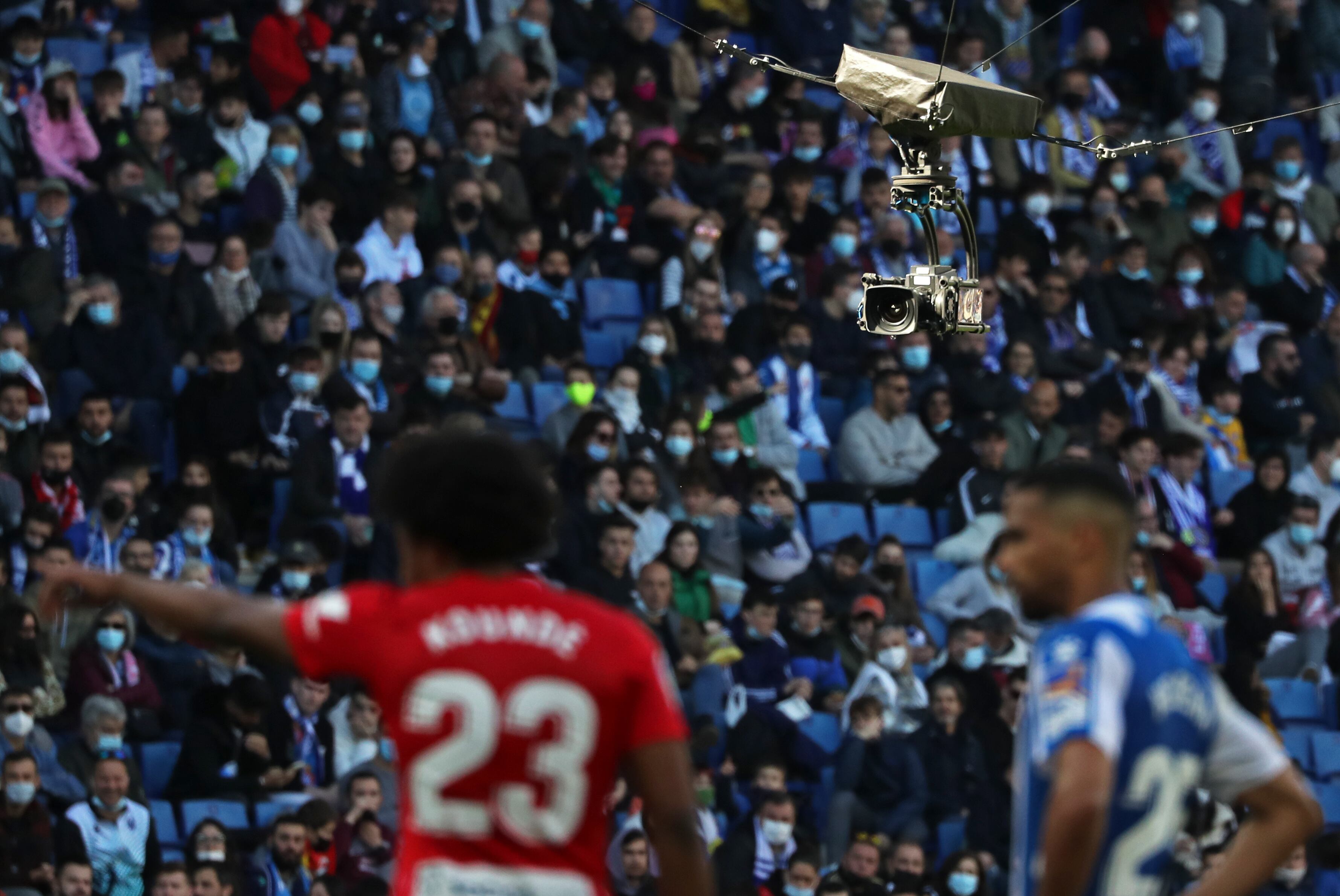 Cámara de TV durante un Espanyol - Sevilla de LaLiga