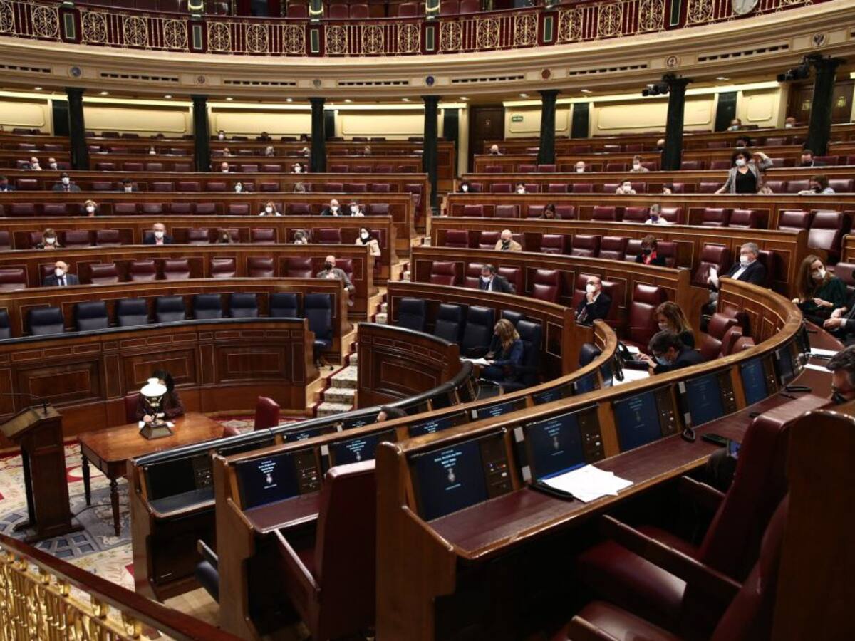 El Congreso avala retomar la mesa de diálogo sobre Cataluña tras las elecciones del 14F