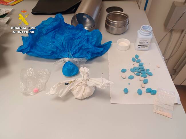 La Guardia Civil detiene en La Rioja a un vecino de Corella que llevaba drogas en su coche