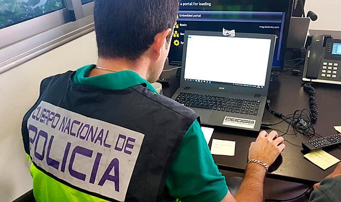 La Policía Nacional recuerda que ninguna empresa privada o institución pública utiliza este método para solicitar datos de carácter personal a sus clientes