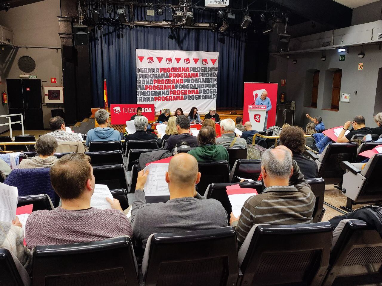 Participantes en la Asamblea de IU en Aragón