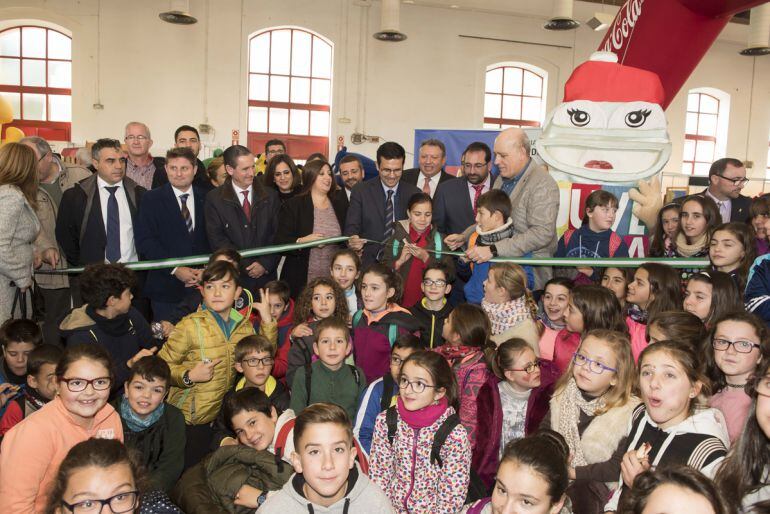 Inauguración de la feria Juveándalus en Armilla (Granada)