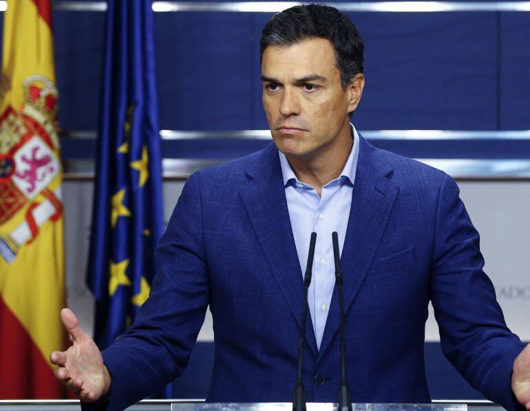 El PSOE le exige que "fije ya" la fecha para la investidura, en la que, recuerda, su voto será negativo