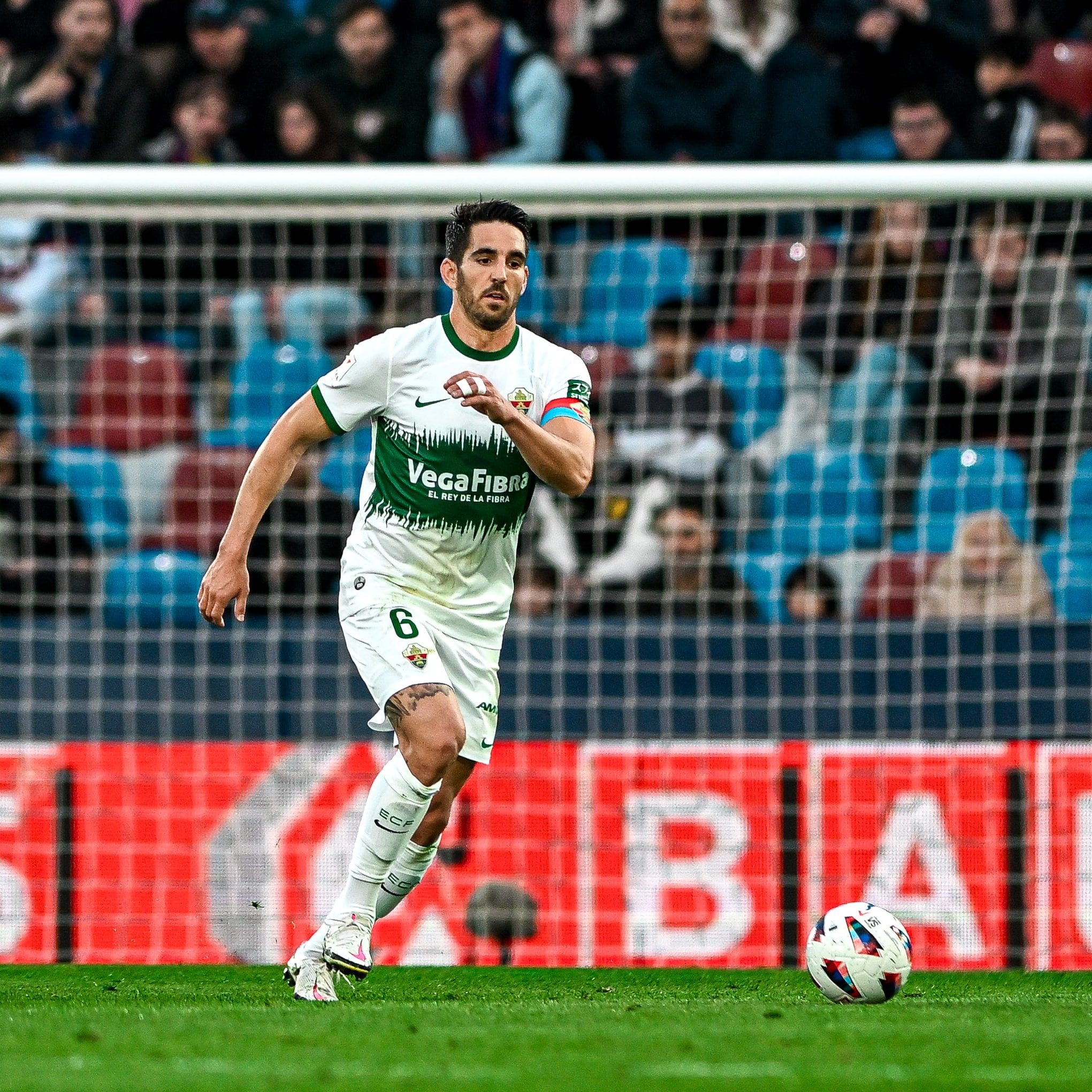 Pedro Bigas durante un partido con el Elche CF.