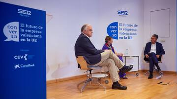 Las imágenes de la Conversa: El futuro de la empresa valenciana en la UE