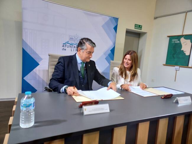 Firma del protocolo de actuación para el Centro de Emprendimiento Digital en Linares.