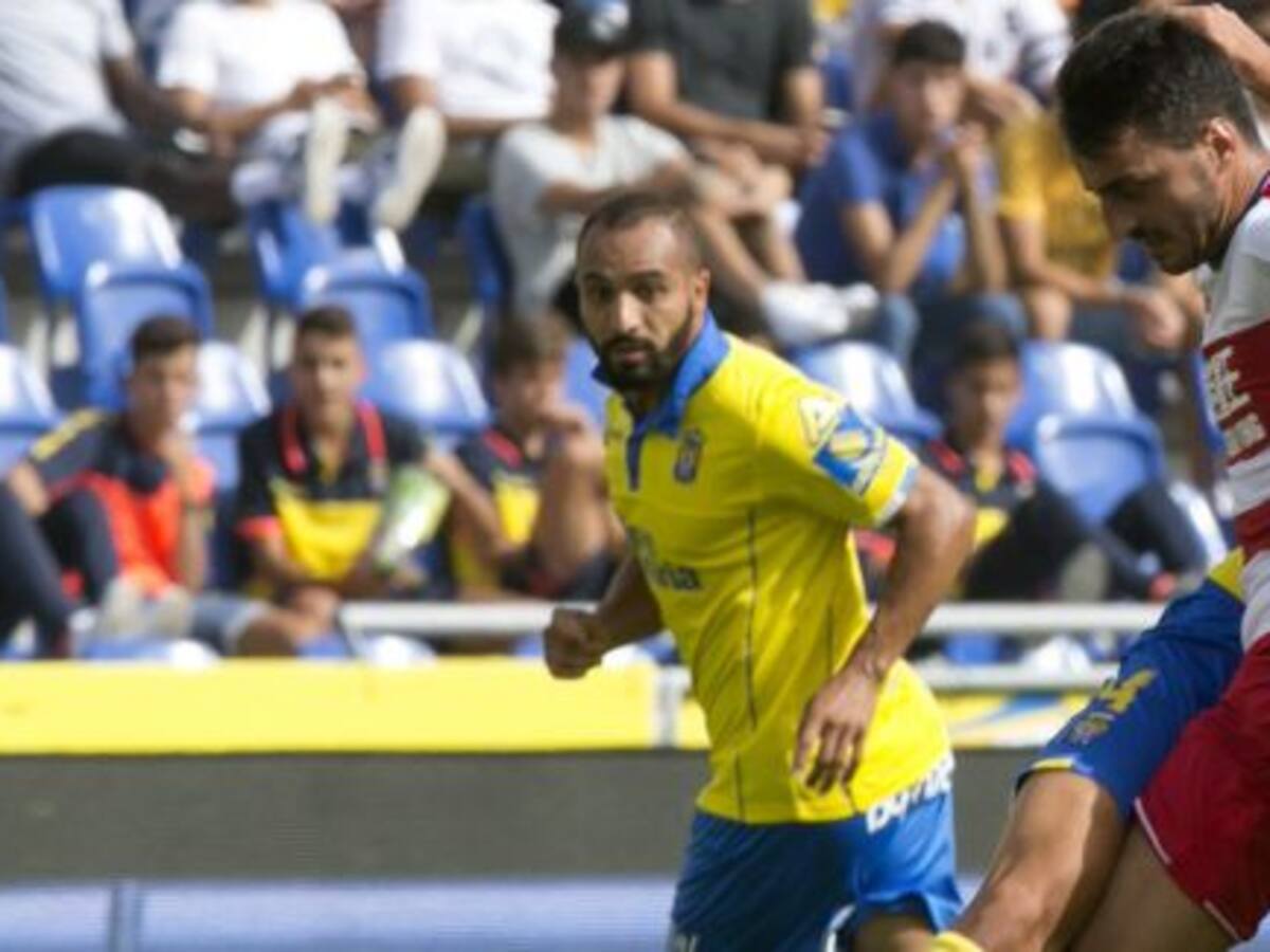 Las Palmas atropella a un Granada flojo en defensa