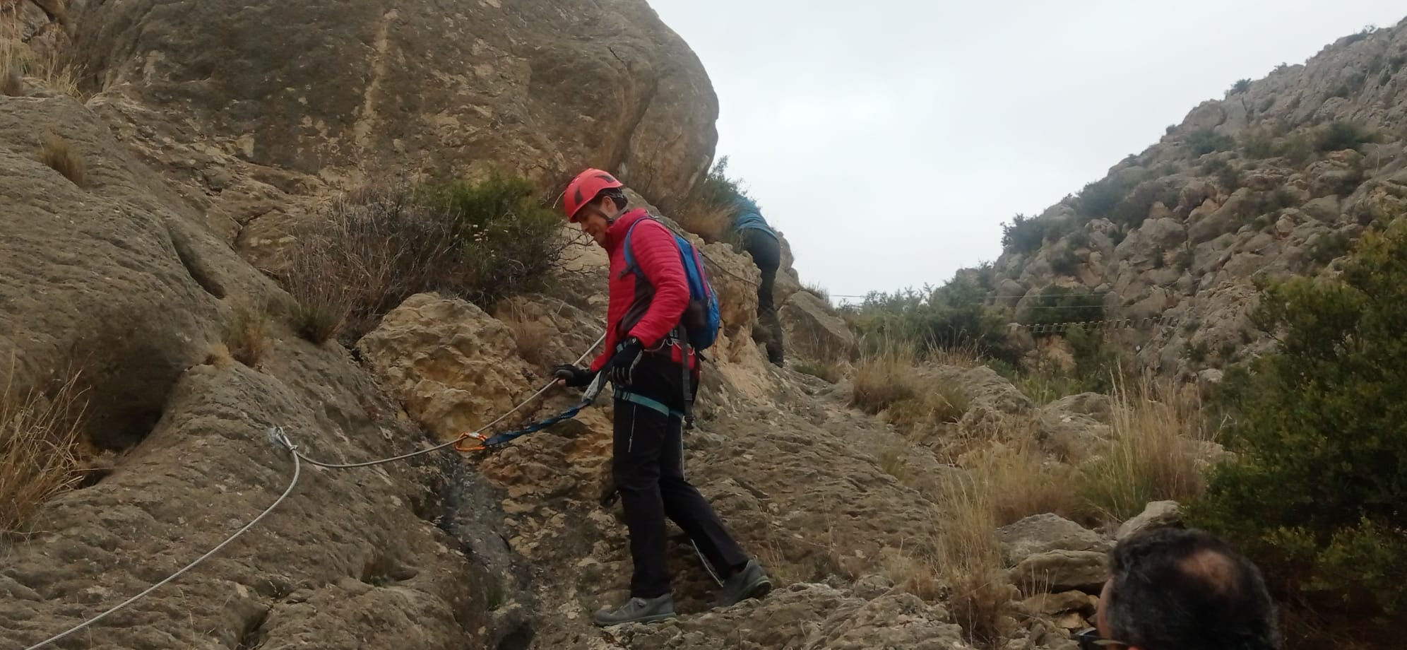 Rubén Alfaro, alcalde de Elda inaugura las vías ferratas de Bolón