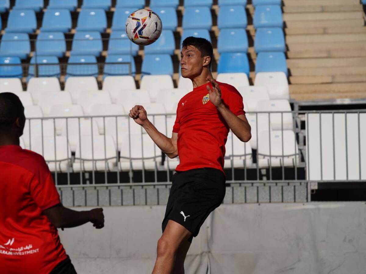 El Almería perderá a Makaridze y Cuenca