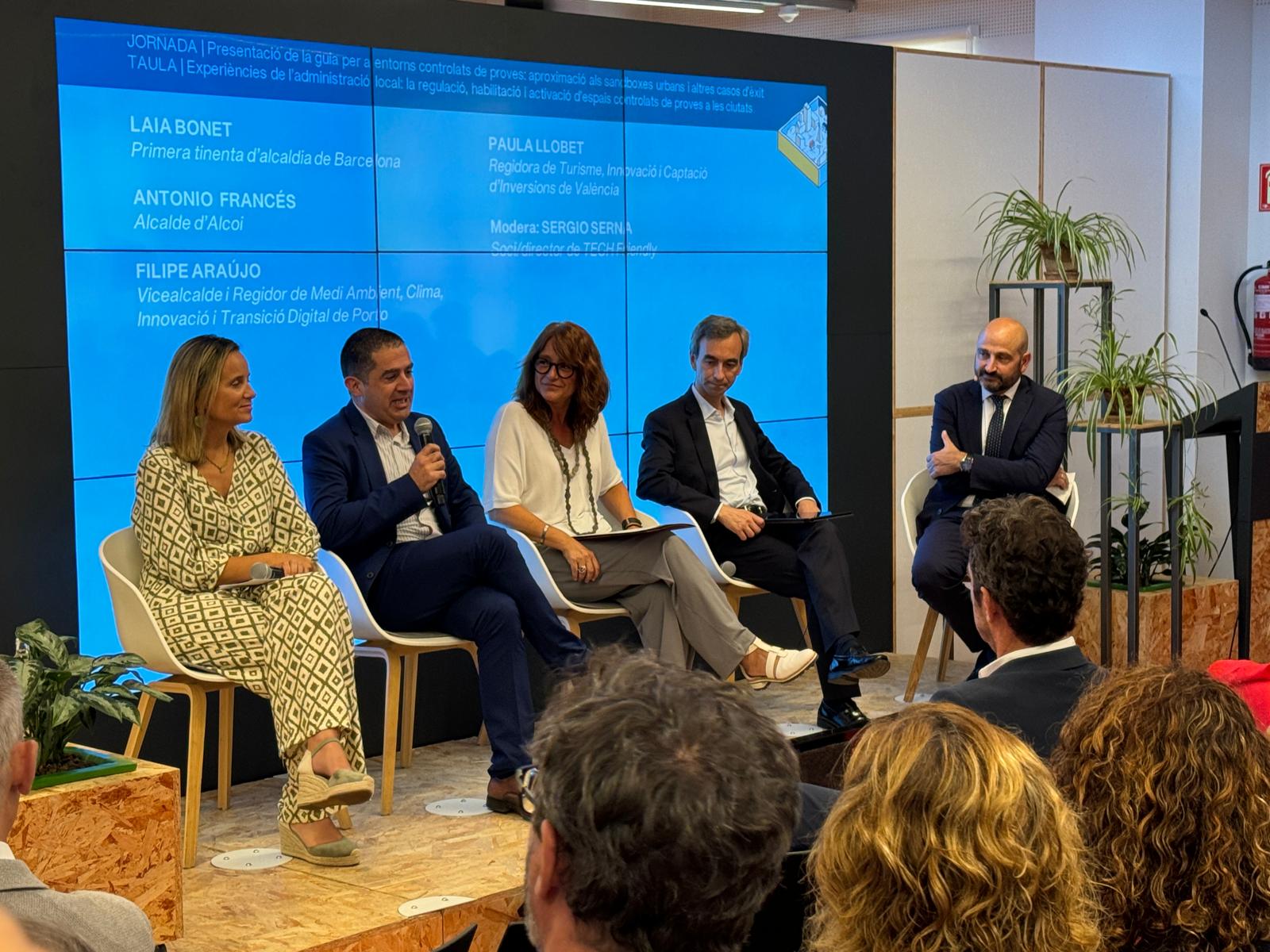 Mesa redonda sobre las experiencias Sandbox en Barcelona