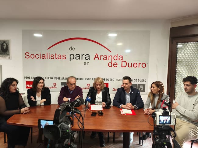 Presentación de la candidatura del PSOE por Burgos a las elecciones autonómicas del 15M en su sede de Aranda