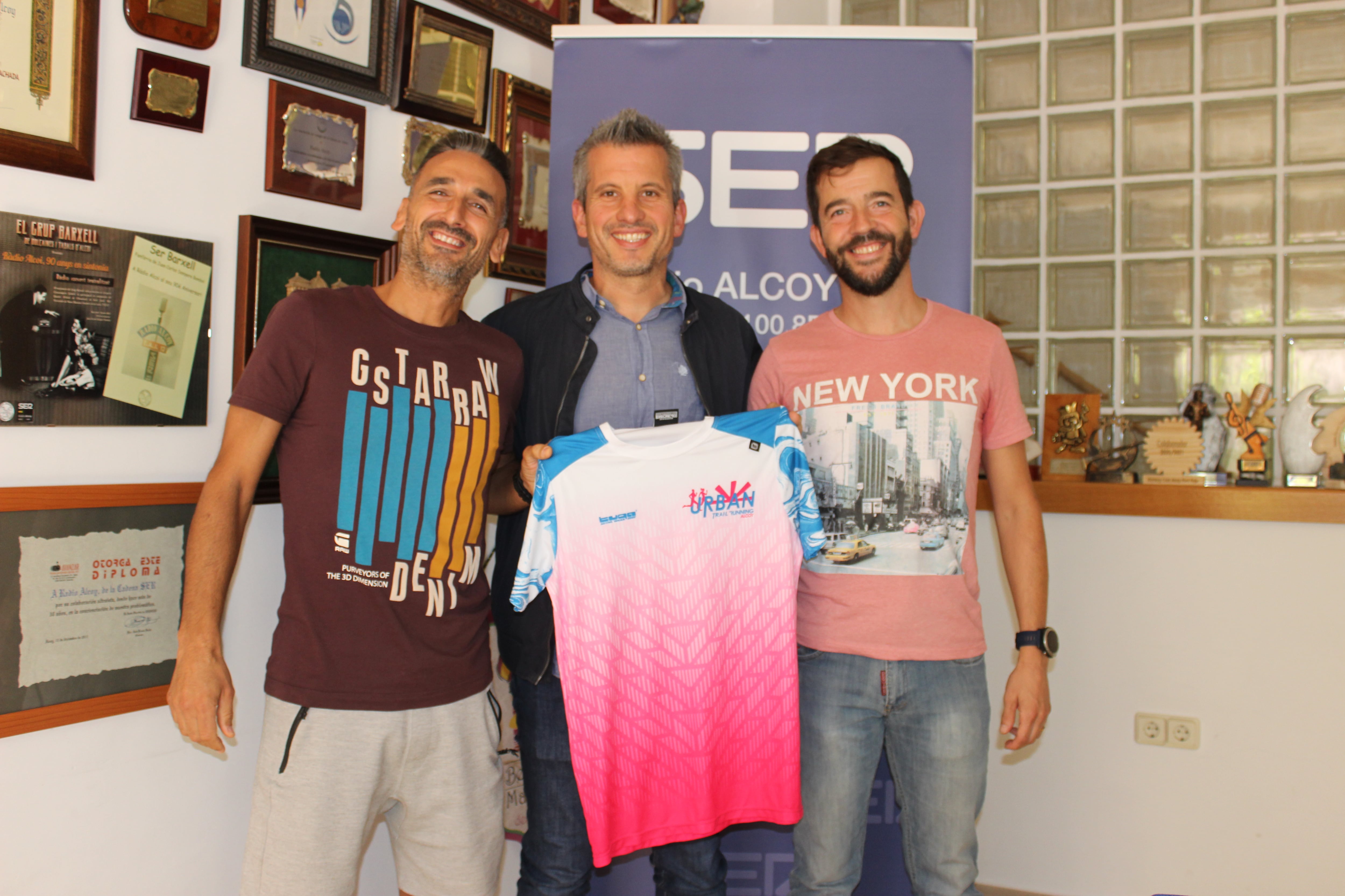 David Pablos, Jorge Llopis y Jordi Espi. Componentes del Urban Trail Running Alcoy