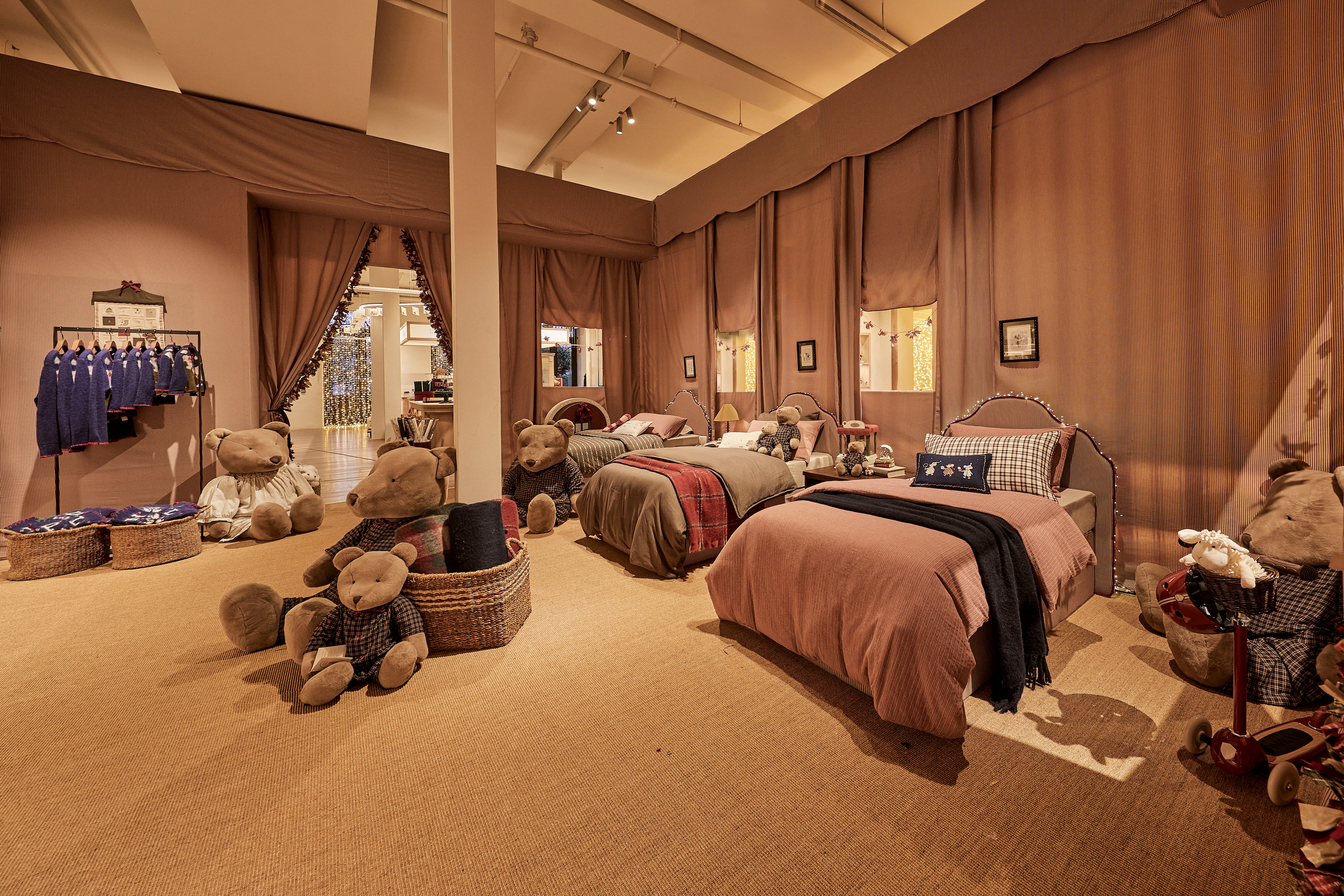 Zara inaugura su Pop Navideña en A Coruña