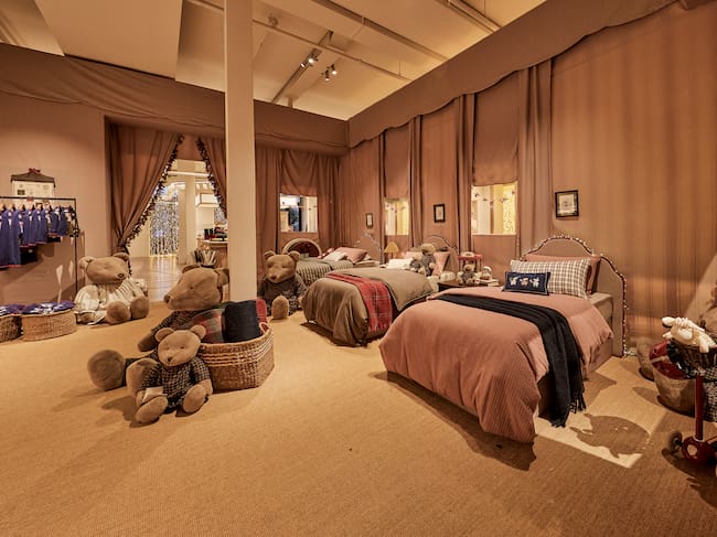 Zara inaugura su Pop Navideña en A Coruña