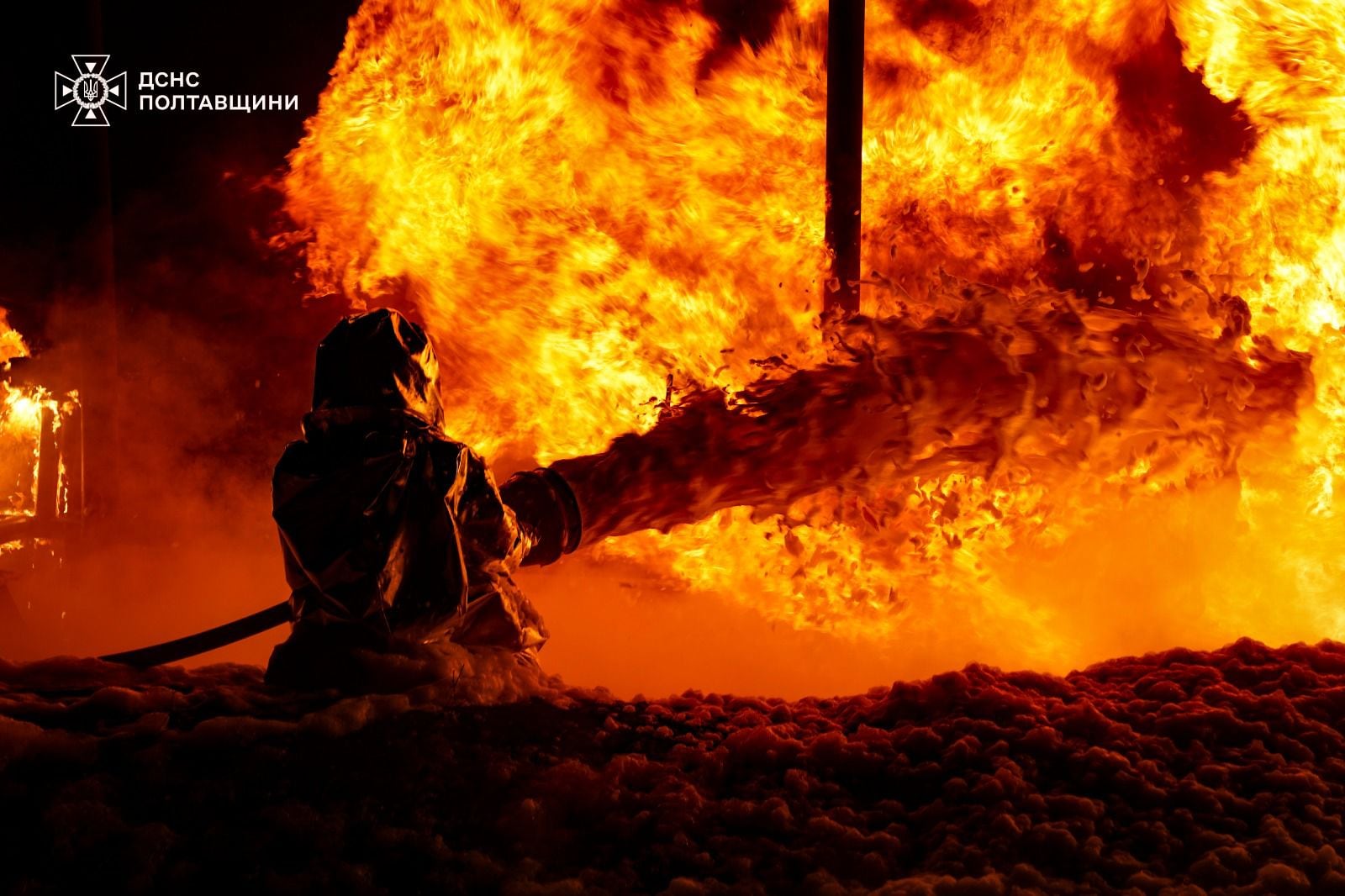 Rusia lanza ataques contra ocho regiones de Ucrania con más de 400 drones y cerca de 40 misiles, dejando decenas de heridos.