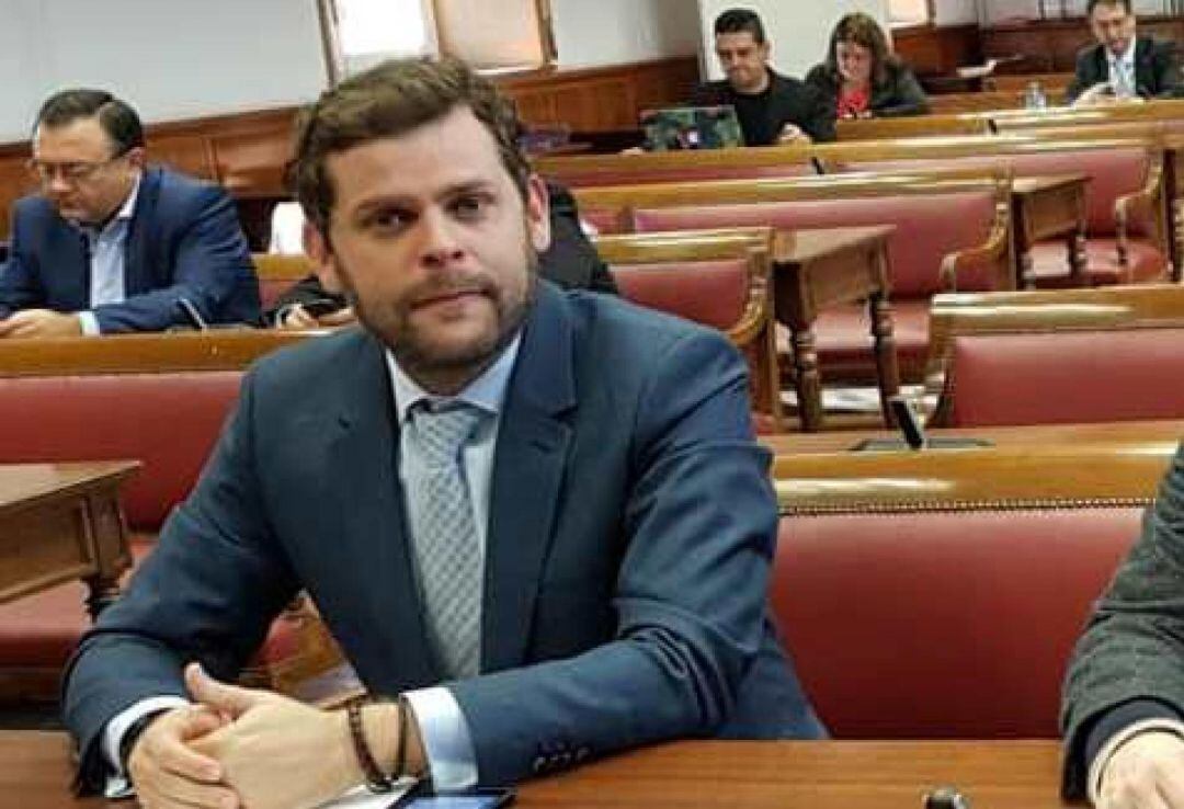 Javier Santiago deja la presidencia del PP de León