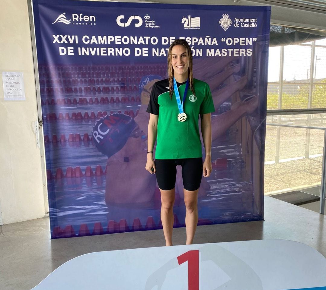 Lydia Morant conla medalla de oro máster