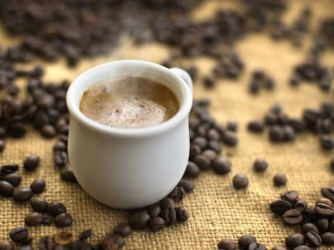 El café natural y filtrado tiene menos acrilamida.