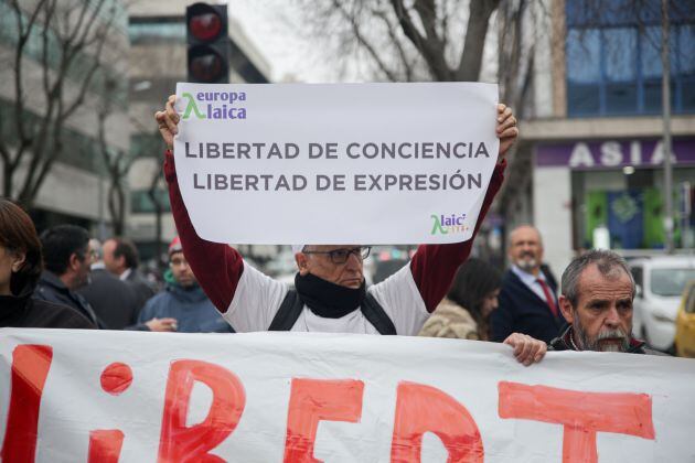 Uno de los concentrados en apoyo a Willy Toledo.