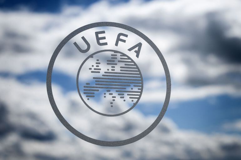 El logo de la UEFA.