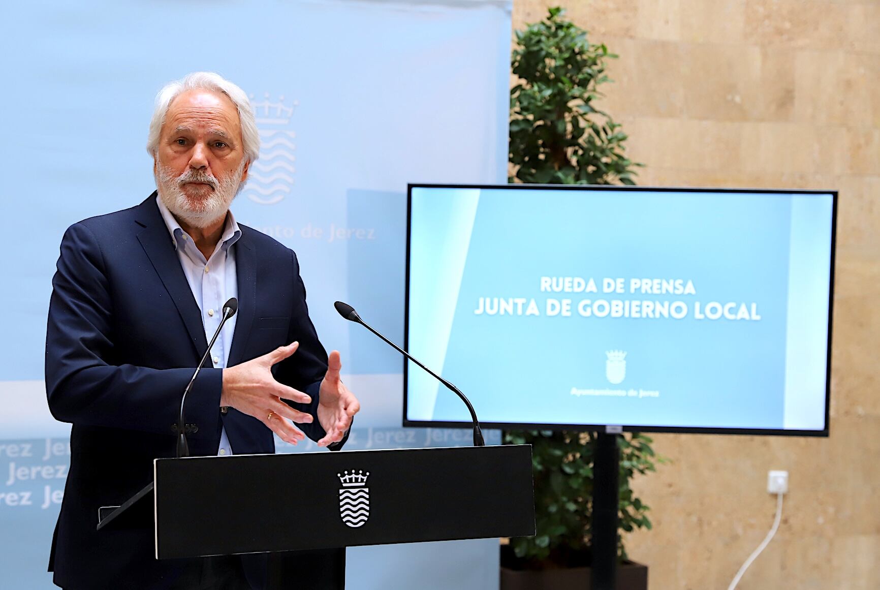 Agustín Muñoz durante su comparecencia de prensa