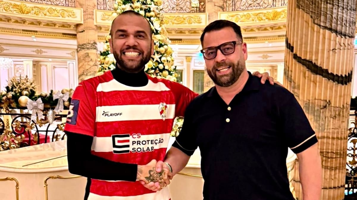 Dani Alves regresa al fútbol con la compra de un club portugués