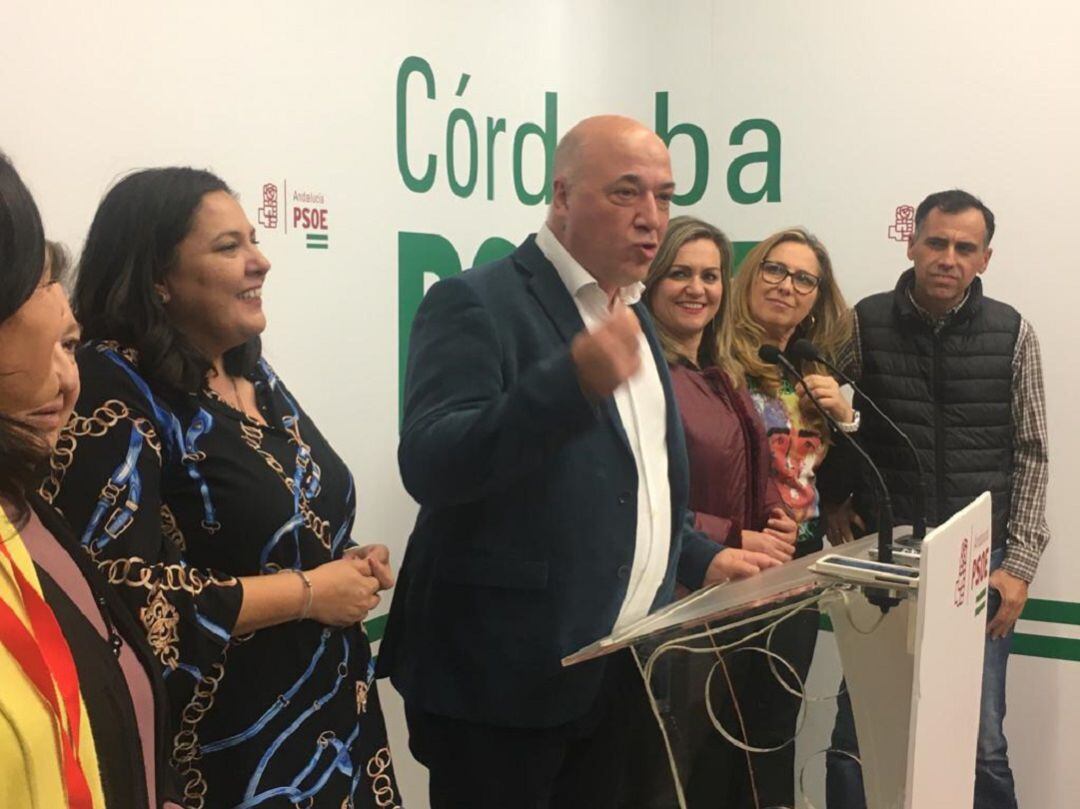 Antonio Ruiz comparece en la sede del Psoe en la noche electoral. 10N