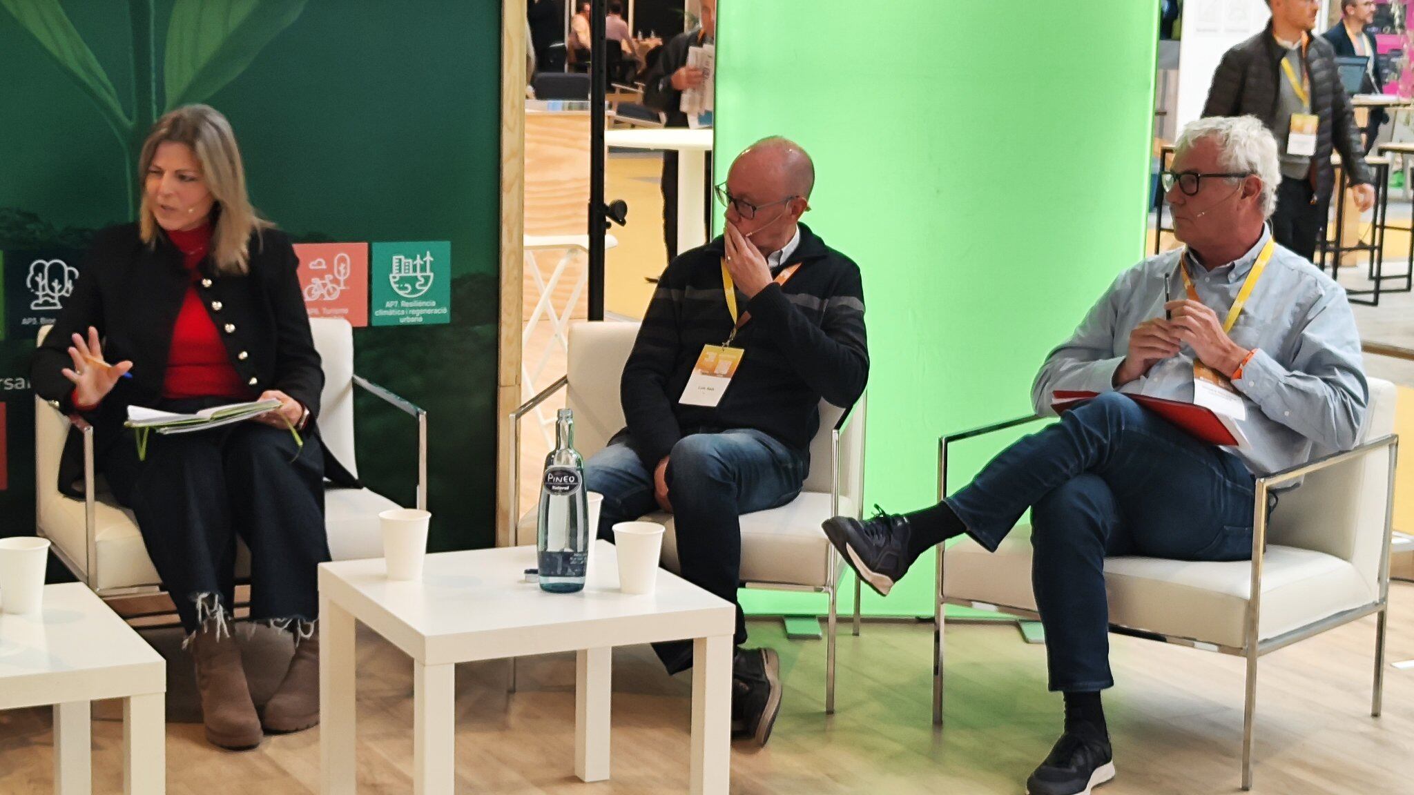 Vanessa Abad, Luís Asin, i, Miquel Sacrest en el 8è Fòrum Agroalimentari de Ràdio Lleida-Ser Catalunya