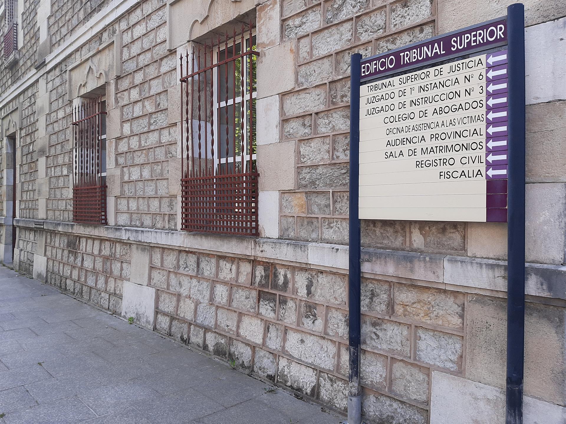 Sede Audiencia Provincial y TSJC Cantabria. Juzgados. Salesas.