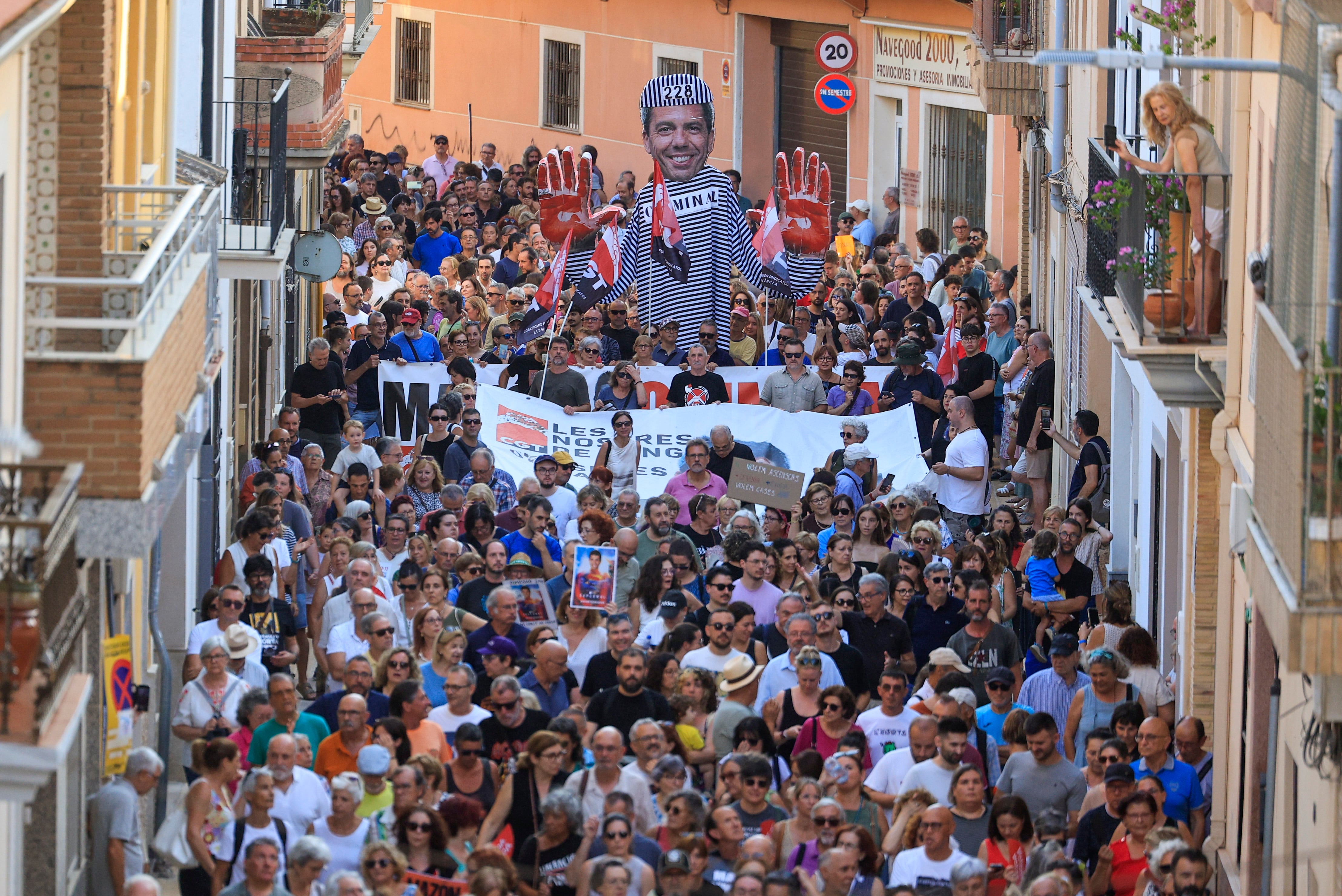 La localidad valenciana de Catarroja, en plena zona cero de la dana, acoge este martes la novena manifestación contra el president de la Generalitat, Carlos Mazón, por su gestión de la tragedia este martes