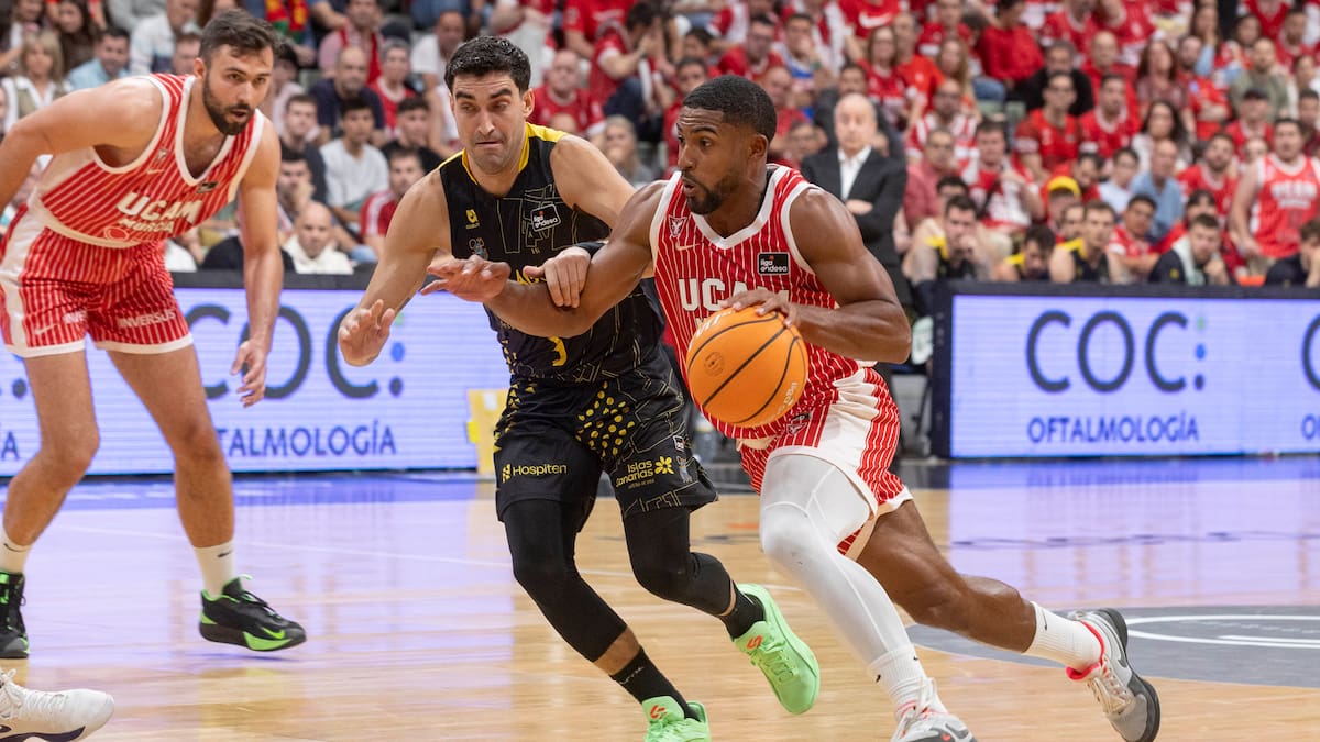 UCAM Murcia vence a La Laguna Tenerife y sigue pulverizando récords