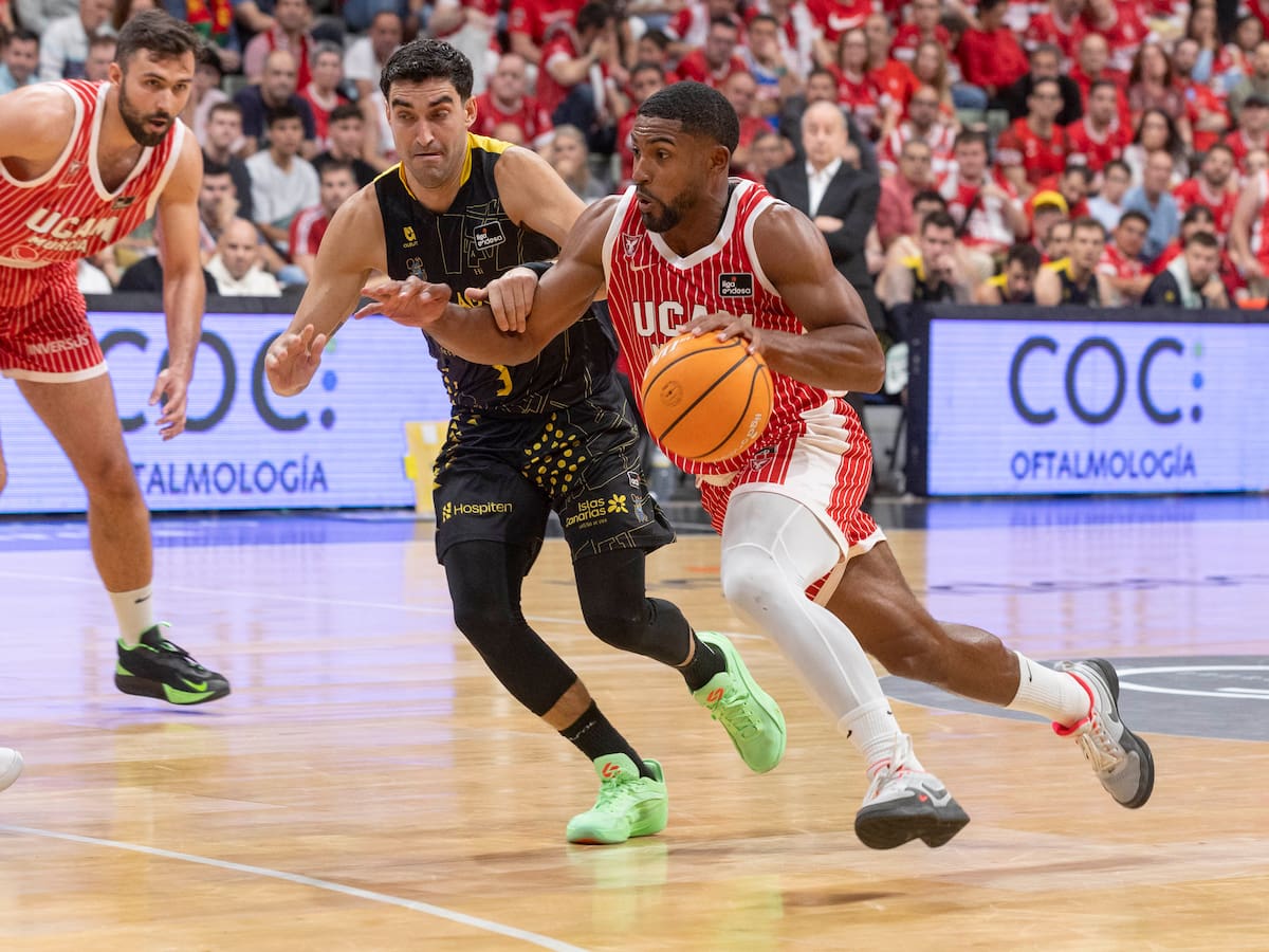 UCAM Murcia vence a La Laguna Tenerife y sigue pulverizando récords