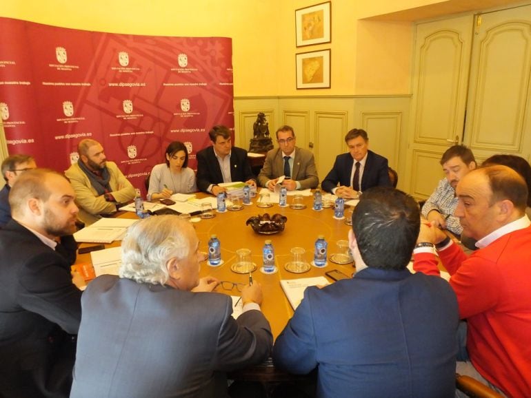 Reunión del jurado que ha elegido a los premiados.