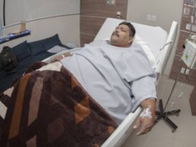 MEX22. GUADALAJARA (MÉXICO), 27/10/2015.- A unas horas de ser intervenido para reducir su peso, Andrés Moreno, el hombre más obeso del mundo, habla hoy, martes 27 de octubre de 2015, durante una entrevista con Efe en Guadalajara (México), donde dijo que s