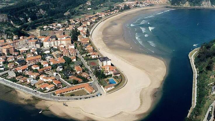 "La medida de zonificar la playa de Ribadesella de no es original sino eficaz"