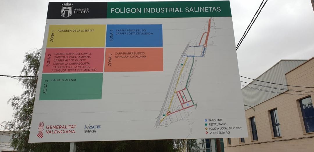 Petrer renueva la señalética del Polígono Industrial Salinetas