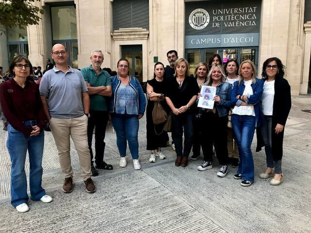 Plataforma Les Pau a casa en Alcoy