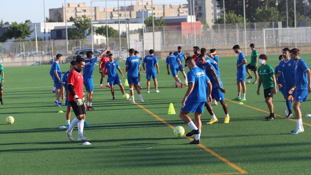 El Xerez DFC durante un entrenamiento en La Granja