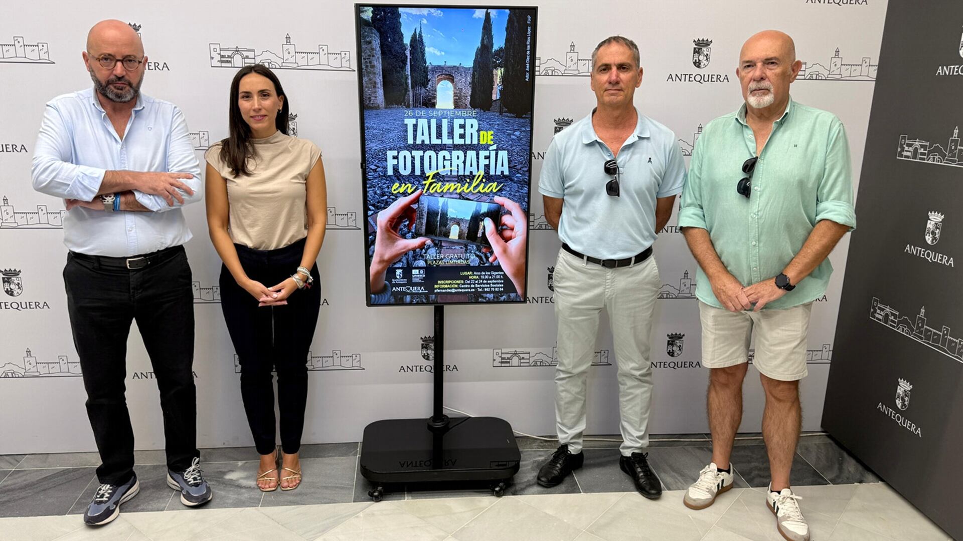 Presentación del Taller de Fotografía en Familia de Antequera
